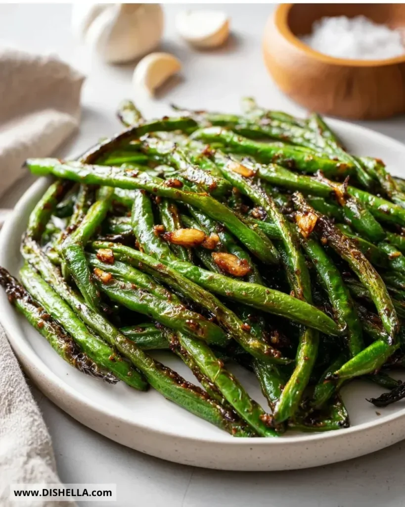 Dish of air fryer garlic green beans served in a bowl