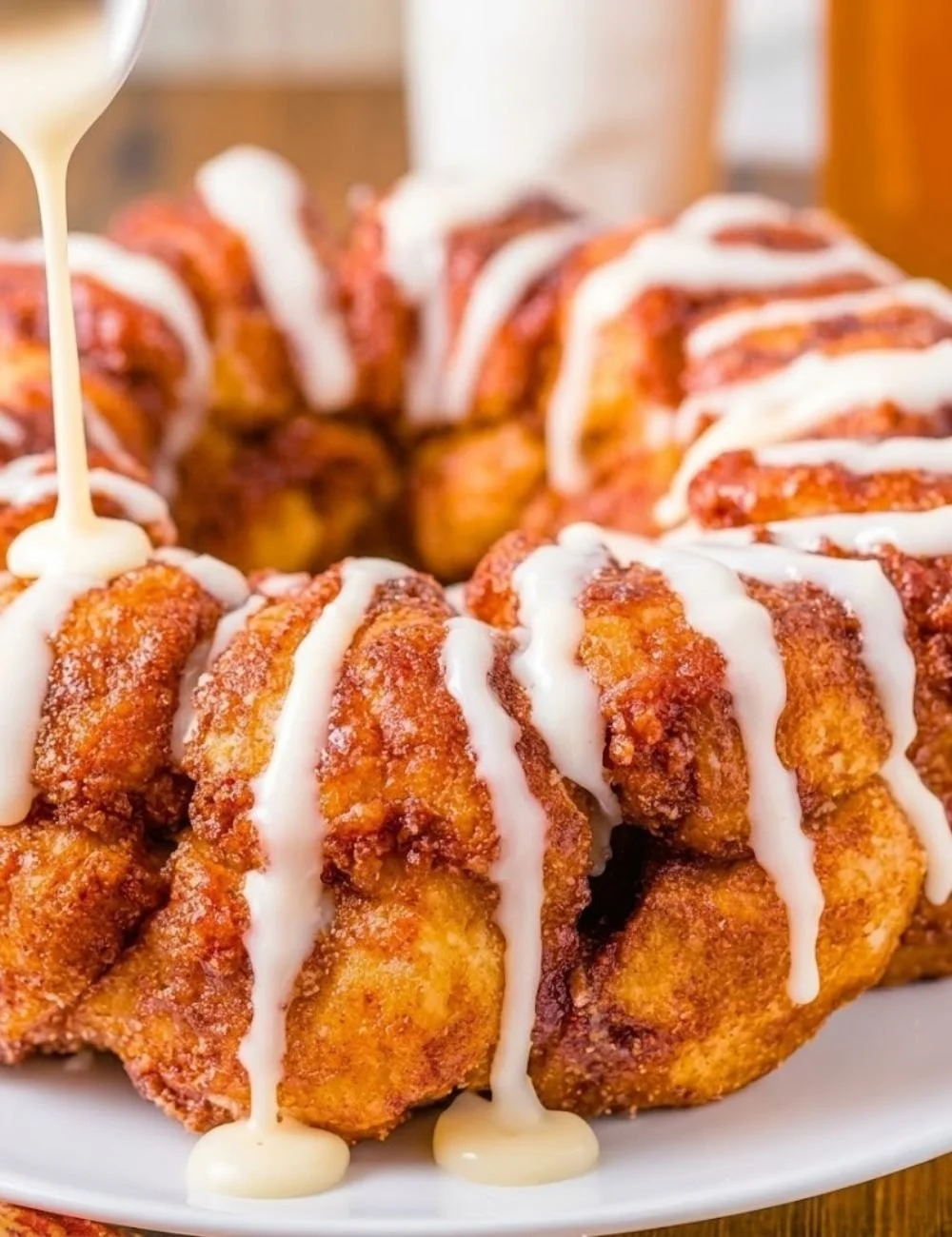 Cinnamon Roll Monkey Bread